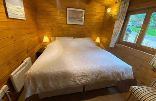 4 bedroom Lodge Hotub-Pool in Surrey UK - Photo 58