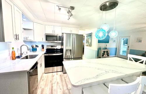 Cabin by the Sea - Waterfront Direct Gulf Access- Pontoon Boat Rental On Site or Bring Your Boat- Paddlecraft included - Foto 5