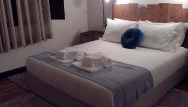 Valentine's House - Photo 2