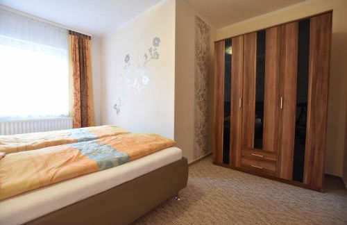 Reihenferienhaus mit Kamin und Terrasse im Ostseeland OFC 11 - Foto 16