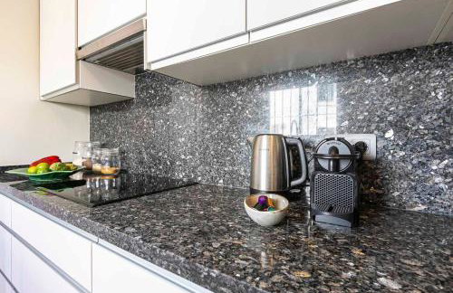 MARBELLA HOME RENTALS - Beachside, 3BR Townhouse - Foto 25