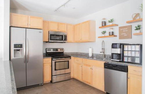 Spacious Third Ward Apt Near Summerfest with Balcony - Foto 26