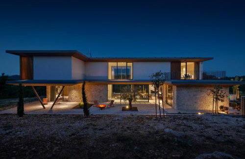 Villa bOx in Central Istria for 14 persons with wellness, 54 m2 heated pool, & kids playground - Foto 37