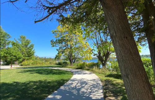 Elk Rapids Bungalow Garden Firepit AC - Foto 36