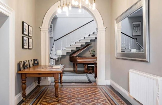 Claremont The Waterhouse - Photo 13