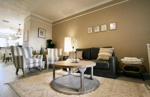 Stylish Sanctuary King Beds Upscale Condo - Foto 8