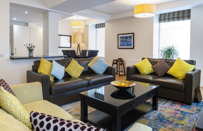 Inverness City Suites - Foto 1