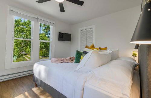 Historic Depot Town Home, King Bed - Foto 8