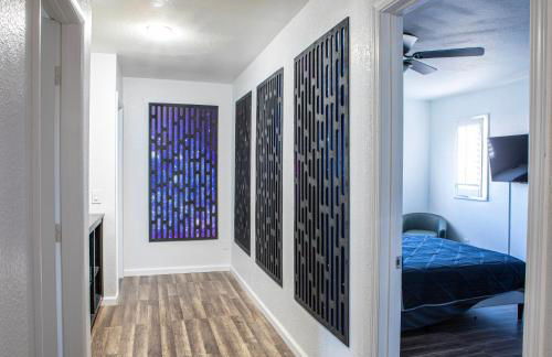 Comfy Expansive Home - Near the Strip - Heated Pool - Foto 31