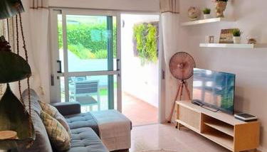 Homely Apt in Modern building with Pool - Foto 2