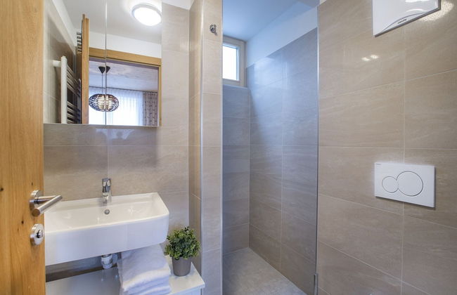 Modern Flat With Sauna & Balcony - Photo 15