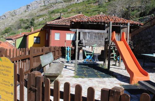 Holiday Home Berghütte mit Terrasse- Kamin und Jacuzzi by Interhome - Foto 32