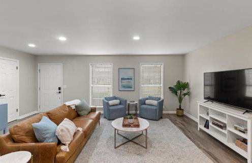 Newly Renovated, Dog Friendly, Stocked Kitchen - Foto 25