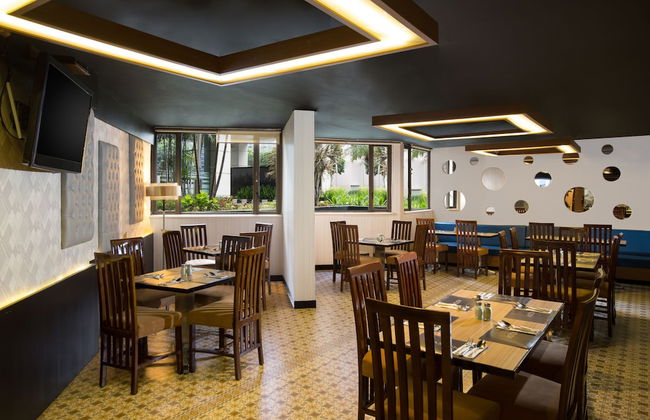 Horison Ultima Suite & Residence Rasuna Jakarta - Photo 44