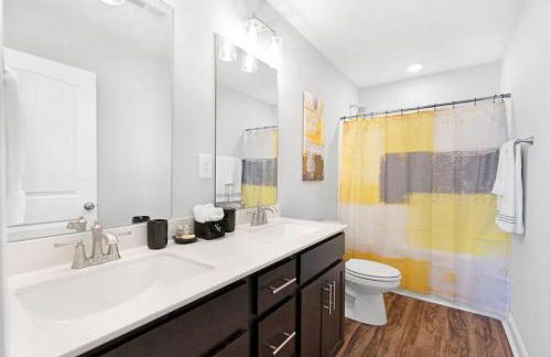 Make Lemonade in luxury w king bed and free parking plus 40 minutes to Nashville - Foto 11