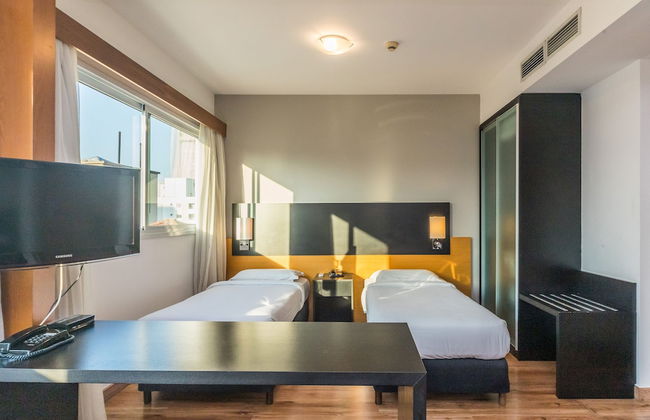 Paraiso Suites by Charlie - Photo 27