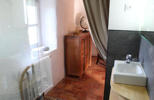 Mas des Pelissiers Chambre & Table d'hote - Foto 19