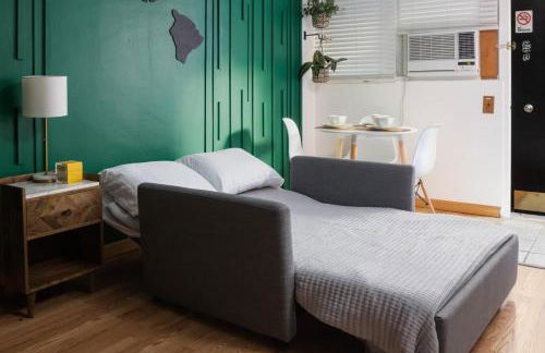 Waikiki Escape King Bed Pool Walk to Beach - Foto 15