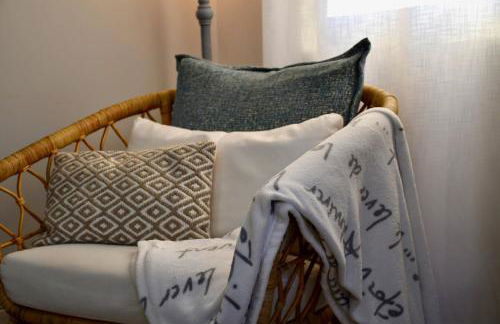 Aquamarine - Gemstone Getaway - Photo 18