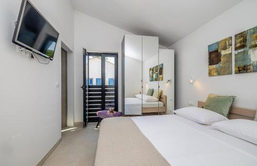 Holiday house SARA with private pool - Photo 17