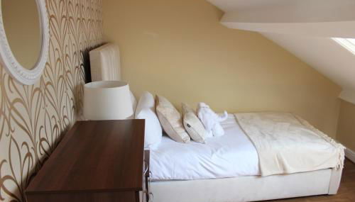 York Place Beautiful Apartment 5 Bedrooms Sleeps 9 - Foto 5