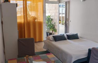 Guest House Oscar near the Sea and river - Photo 12