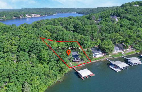 Lakefront Family Home Private Dock with Huge Views - Foto 52