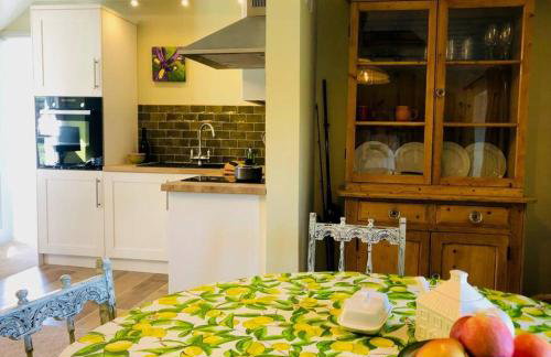 Exceptional retreat near Cornwall Coast - Photo 12