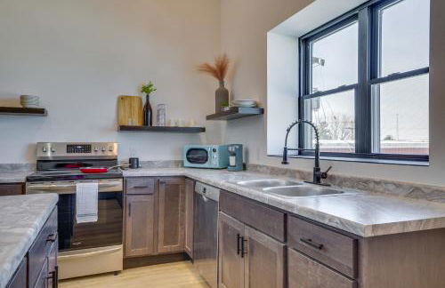 Modern, Open-Concept Apartment Downtown Cashton! - Foto 9