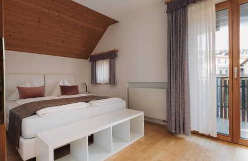 Alpenvilla Large Family Apartment - by Familiaris- Pools 500 meters - Foto 17