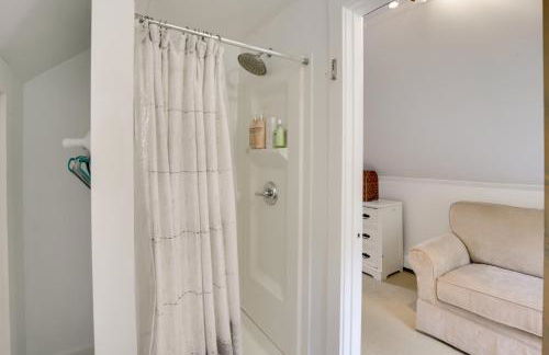 Beautiful Falmouth Condo with Patio Near Portland! - Foto 19