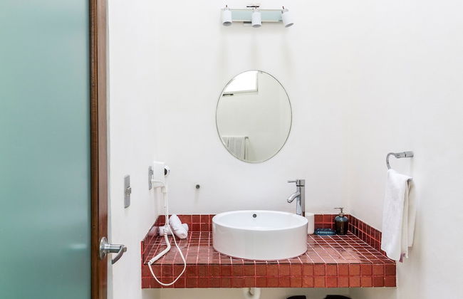 White House by Vimex - Photo 16