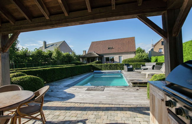 Classy Holiday Home in Aartrijke With Private Swimming Pool - Foto 23