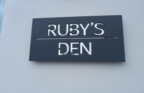 Ruby's Den - Foto 3
