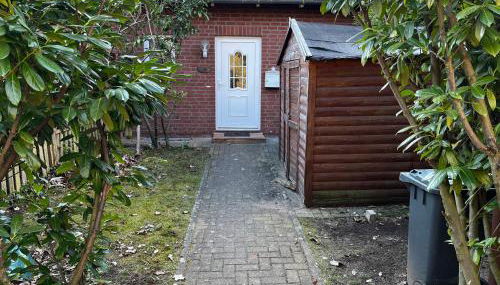 Ferienhaus mit 5 Zimmer und Küche im Norden von Hamburg am Flughafen - Foto 2