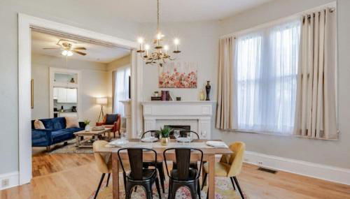 Dauphin District Darling #1-Downtown, Restaurants - Foto 5