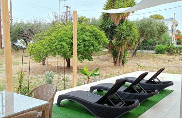 Spacious Beach House Theologos - Photo 19