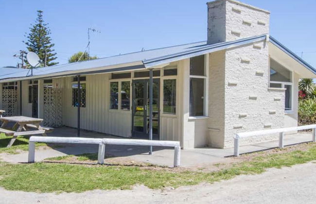 Mahia Beach Motel and Holiday Park - Photo 35