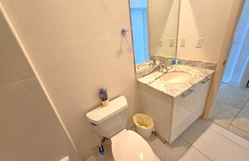 Luxury 2BR in Downtown Fort Myers Pool & Terrace - Foto 26