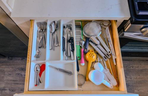 Northside FAMLYNEST Lincoln Sq 4BR 2BA 2P Rare find - Photo 28