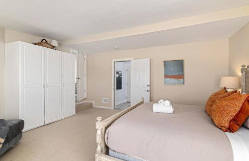 Marbella Lane - Oceanfront w unobstructed views - Photo 32