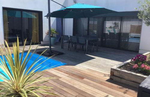 Villa Exceptionnelle Piscine et Jardin privé Séjour Haut de gamme proche La Rochelle - Foto 4