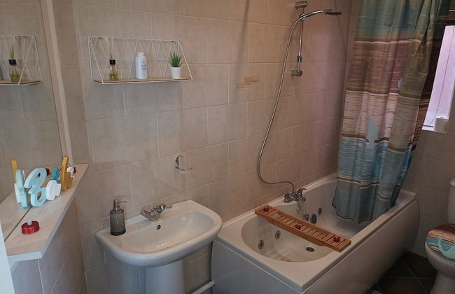 Roman Bank Flat With Spa Bath and Mermaids Teepee - Foto 4