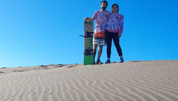 Prêts pour l'activité de sandboarding