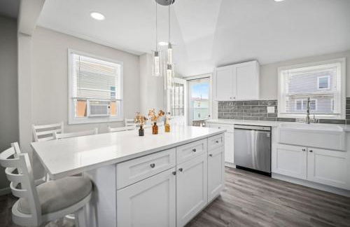 Full House 2 Blocks from Beach - Foto 36