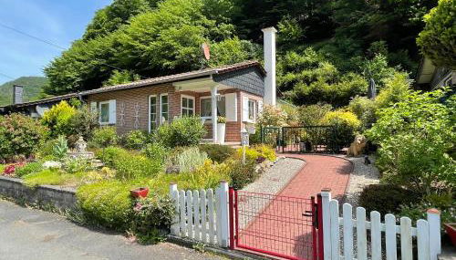 Idyllisches Häuschen im Grünen - Foto 1, Garden