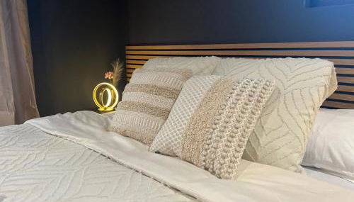 L'élégance - Charme - Secret - Jacuzzi - Parking - Foto 4