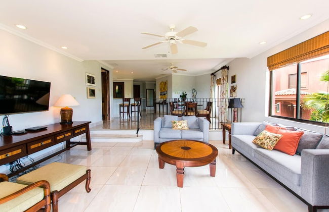 Recently Renovated Luxury Condo with Resort-Style Beach Club Access and Ocean Views - Photo 15