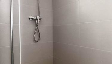 Barcelona Eixample - Sagrada Familia - Monumental - City Center - Foto 2, Shower