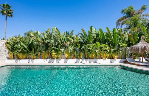 Villa Peman Luxurious Beachside Villa - Foto 12